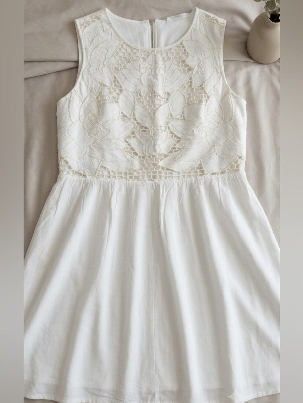 Forever 21 White Lace Bodice Sleeveless Dress for Girls